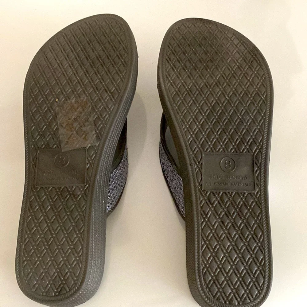 Capelli thong sandals. NWOtags - Picture 9 of 11